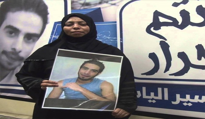 والدة معتقل الرأي المريض بالسرطان «إلياس الملا» تبدأ إضرابًا عن الطعام تضامنًا معه