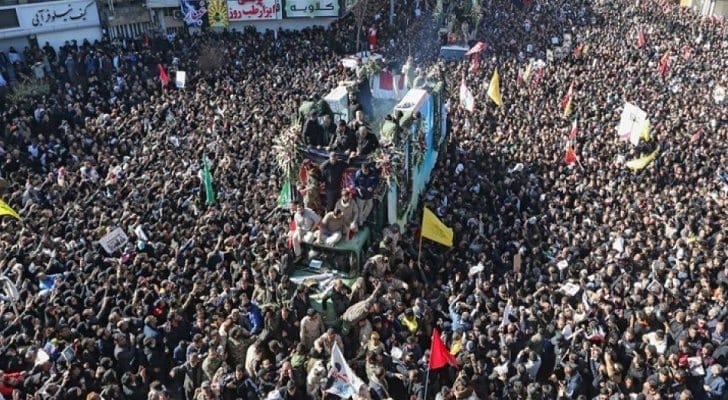 حشود ضخمة تشيّع الشهيد القائد «أبو مهدي المهندس» في البصرة