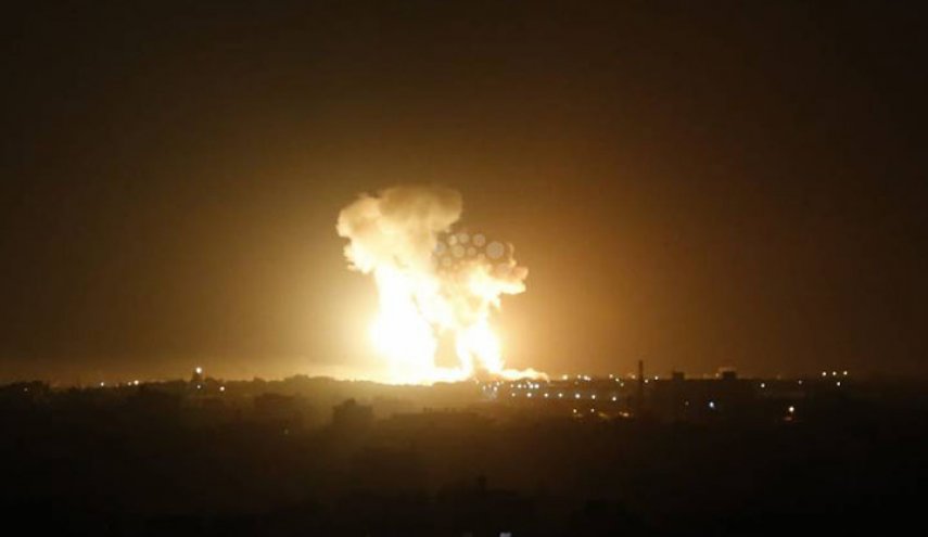 الاحتلال الصهيوني يستهدف غزة والمقاومة ترد بوابل من الصواريخ على المستوطنات