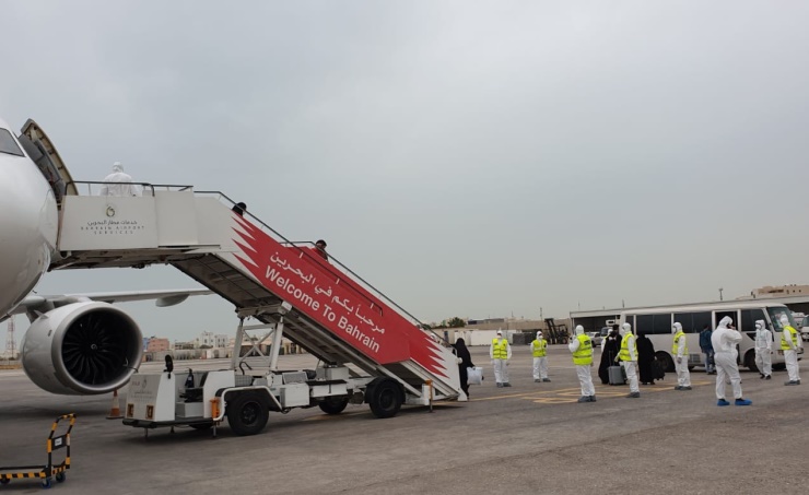الدفعة العاشرة من العالقين في إيران تصل إلى البحرين في رحلة رابعة لشركة «طيران الخليج»