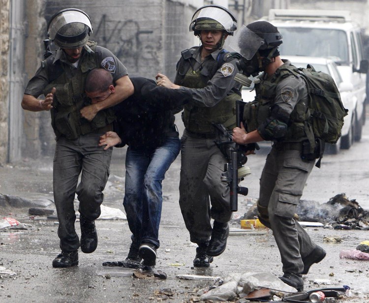 مداهمات واعتقالات صهيونية في فلسطين وكتائب القسّام تجدد تمسكها بخيار المقاومة