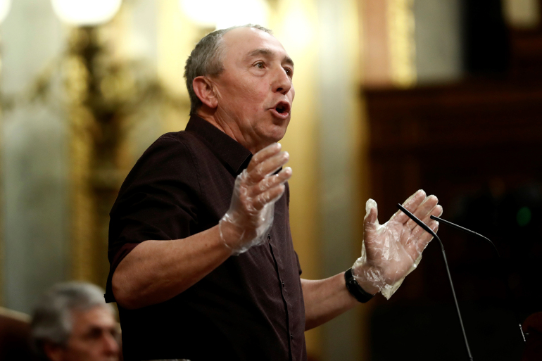 برلمان إسباني يطالب باتخاذ موقف حازم تجاه سفر الخليفيين