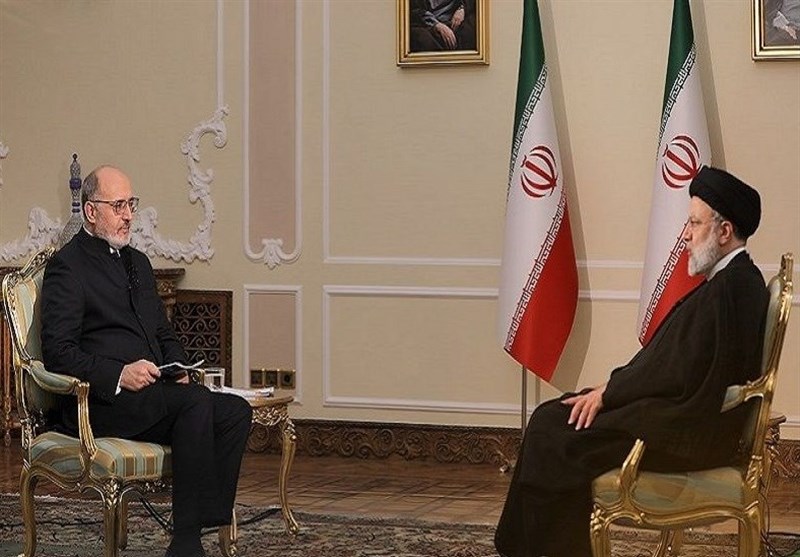 الرئيس الإيراني: الظروف لا تُحدَّدها المفاوضات السياسية بل يرسمها المجاهدون الفلسطينيون 