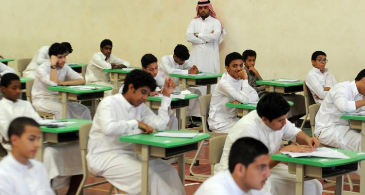 النظام السعوديّ يغيّر المناهج الدراسيّة لصالح الصهاينة