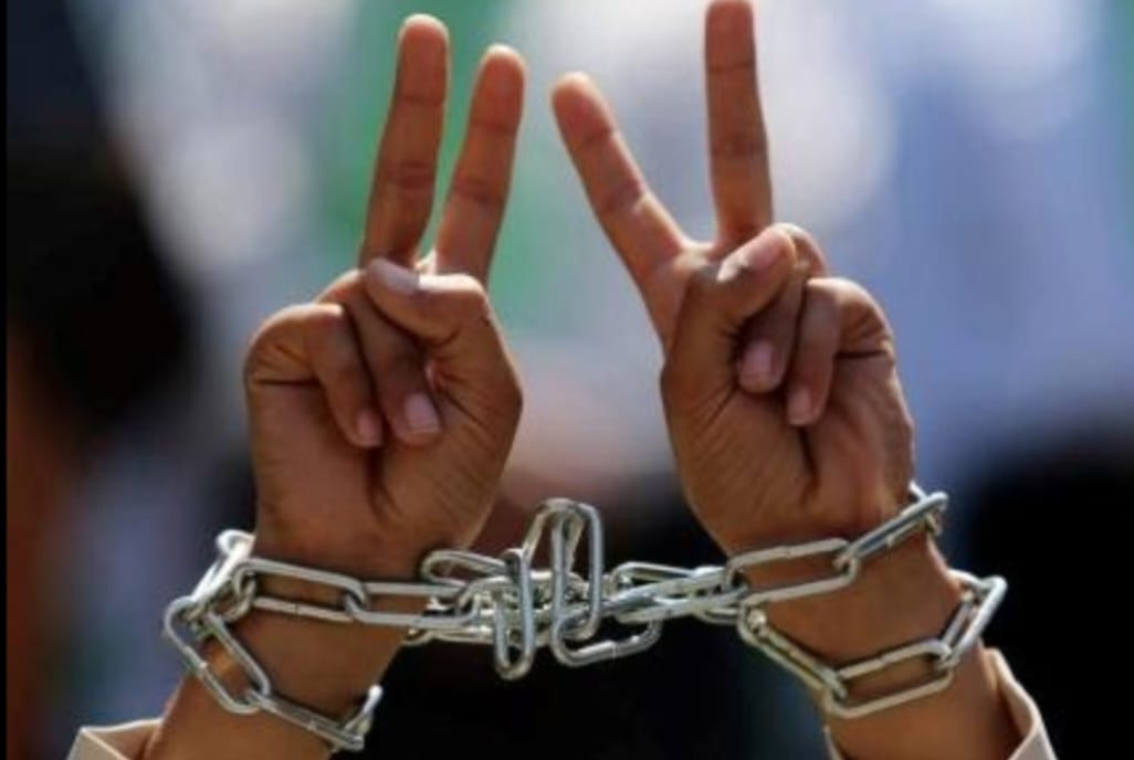 مركز البحرين لحقوق الإنسان يدعو النظام إلى تنفيذ مطالب المعتقلين لإنهاء إضرابهم عن الطعام