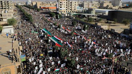 الملايين في أنحاء العالم يتظاهرون دعمًا لغزّة ونصرة للمقاومة الفلسطينيّة  