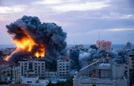 كردّة فعل على الهزيمة.. الصهاينة يحرقون منازل الفلسطينيّين في غزّة