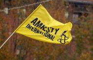 العفو الدوليّة تدين محاكمة النظام الإماراتي لعشرات المدافعين عن حقوق الانسان