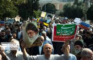 مسيرات مليونيّة إحياء للذكرى الـ45 لانتصار الثورة الإسلاميّة في إيران