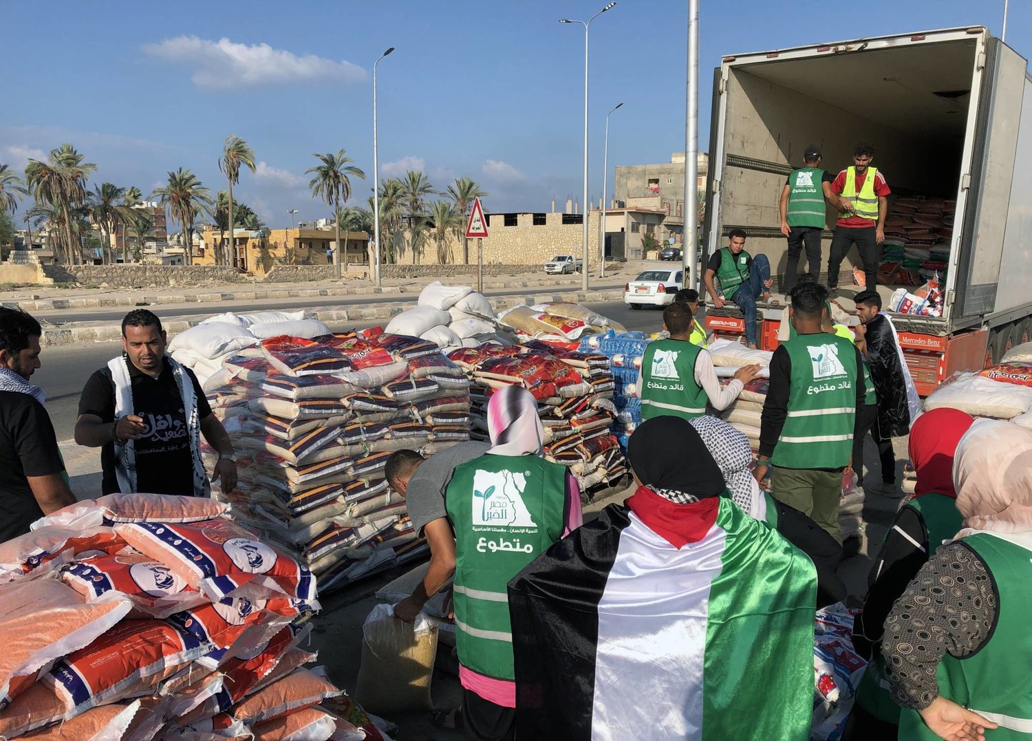 المنظّمات العاملة في غزّة تدعو إلى منع الصهاينة من استهدافها خلال تقديم المساعدات للفلسطينيّين