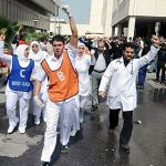 يوم لا يُنسى في تاريخ البحرين: اعتقال الأطبّاء وظلال العدل المفقود