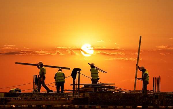 بيان: تحيّة لعمّال البحرين الذين يواجهون الصعاب بكلّ ثبات