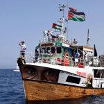 العدوّ الصهيونيّ يستهدف سفينة «الضمير العالميّ» لمنعها من الوصول إلى غزّة