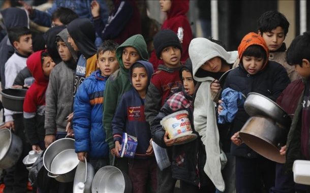 المركز الفلسطيني لحقوق الإنسان يطالب المجتمع الدوليّ بالضغط لوقف الإبادة الجماعيّة في غزّة