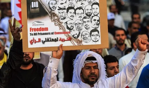 المعتقلون السياسيّون: العقوبات البديلة ليست إفراجًا ومتمسّكون بحقّنا بالحريّة من دون قيد أو شرط