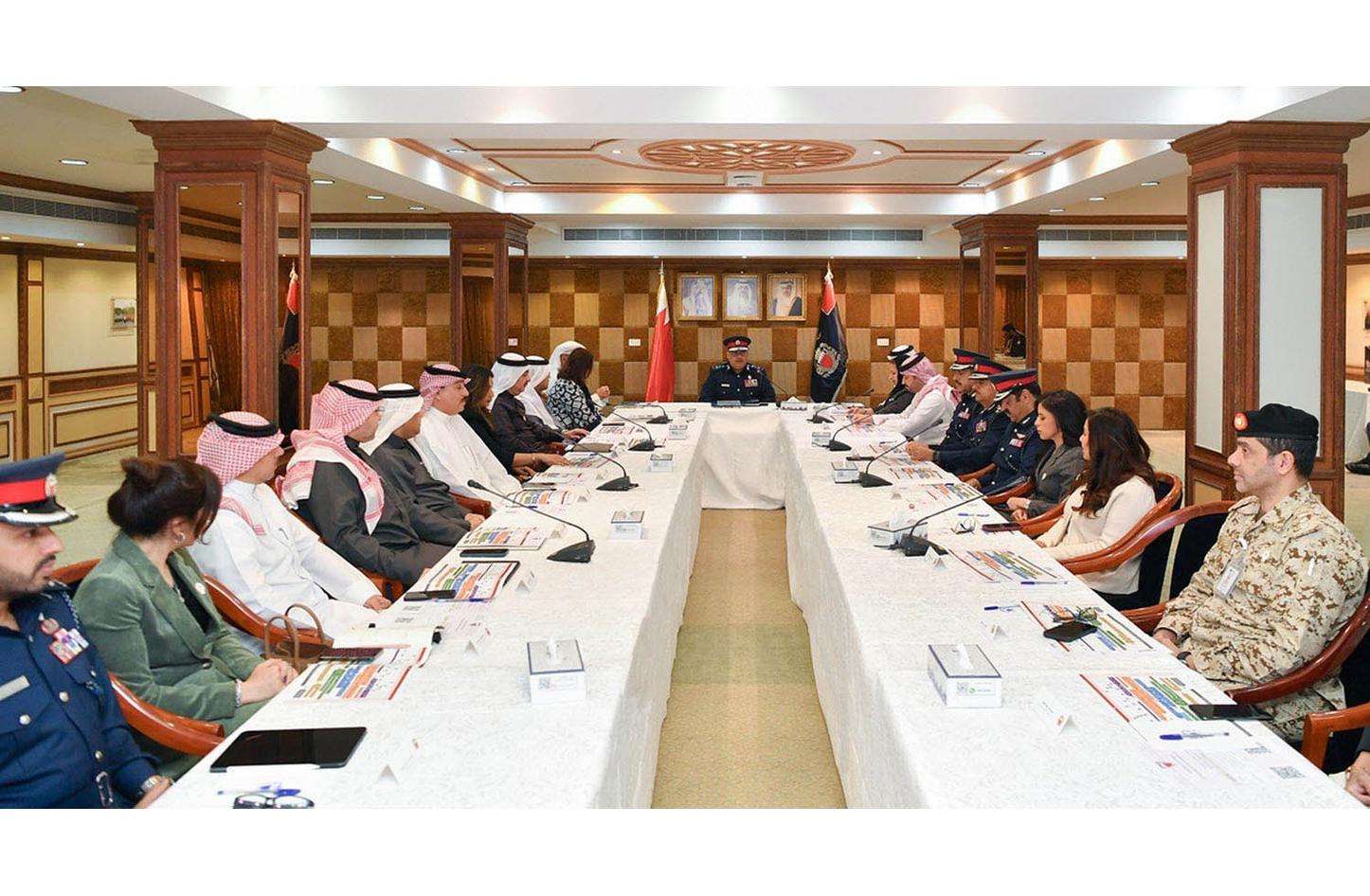 النظام الخليفيّ يرفع الجاهزيّة لإدارة الطوارئ المدنيّة في ظلّ العدوان الصهيونيّ- الأمريكيّ على إيران   