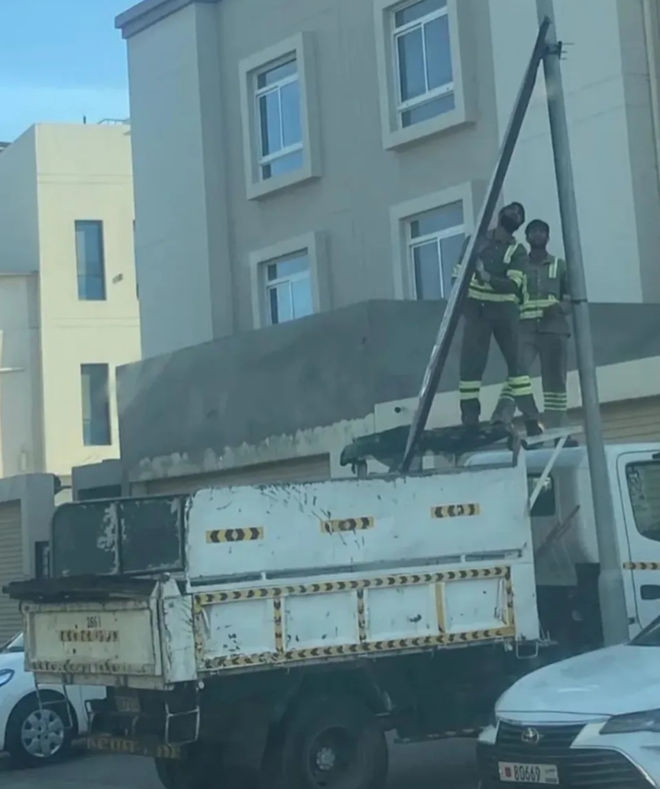 إزالة يافطات حسينيّة في السهلة الجنوبيّة