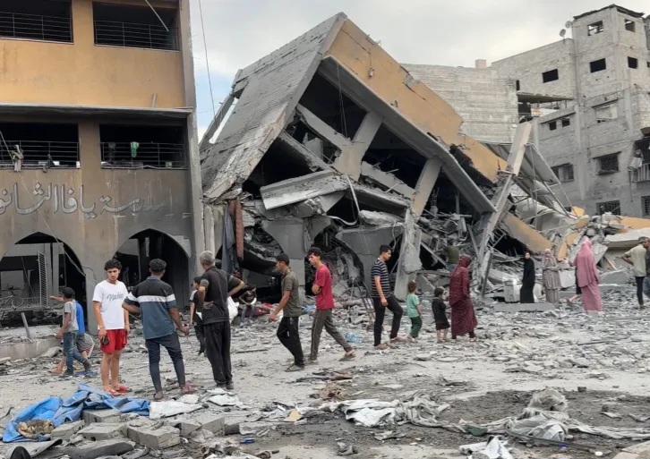 الصحافة الصهيونيّة تدعو إلى إنهاء العدوان على غزّة لأنّها يقتل المدنيّين والأبرياء 