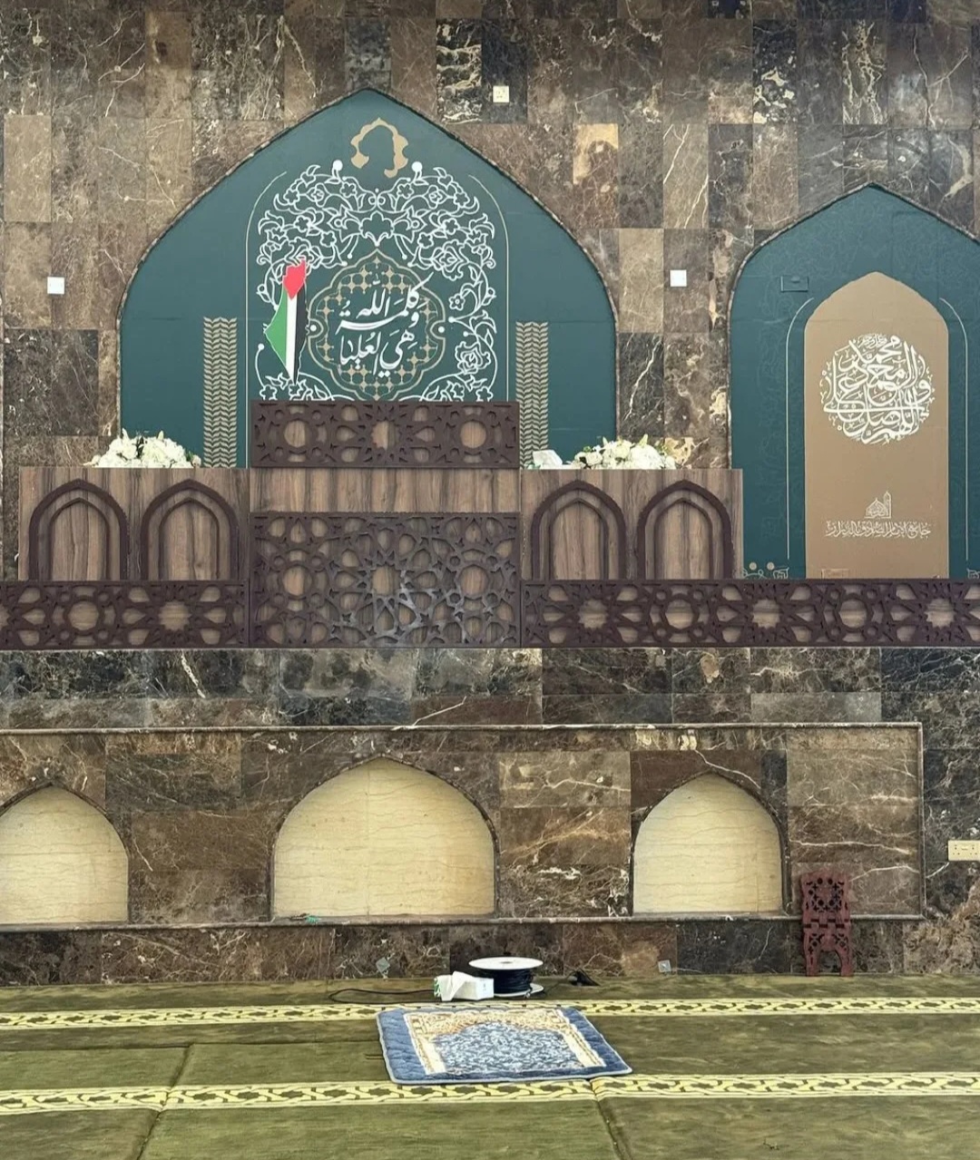 للأسبوع الأربعين: النظام الخليفي يمنع إقامة أكبر صلاة جمعة للشيعة في الدراز ويفرض طوقًا أمنيًا مشددًا