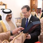 الكيان الخليفيّ يجدّد «الولاء» للأمريكان