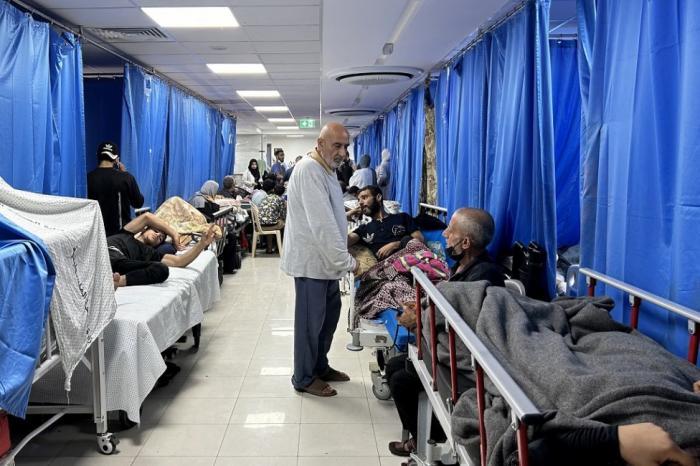 شبكة المنظّمات الأهليّة في غزّة تدعو إلى تحرّك دوليّ عاجل لإنقاذ المرضى والجرحى