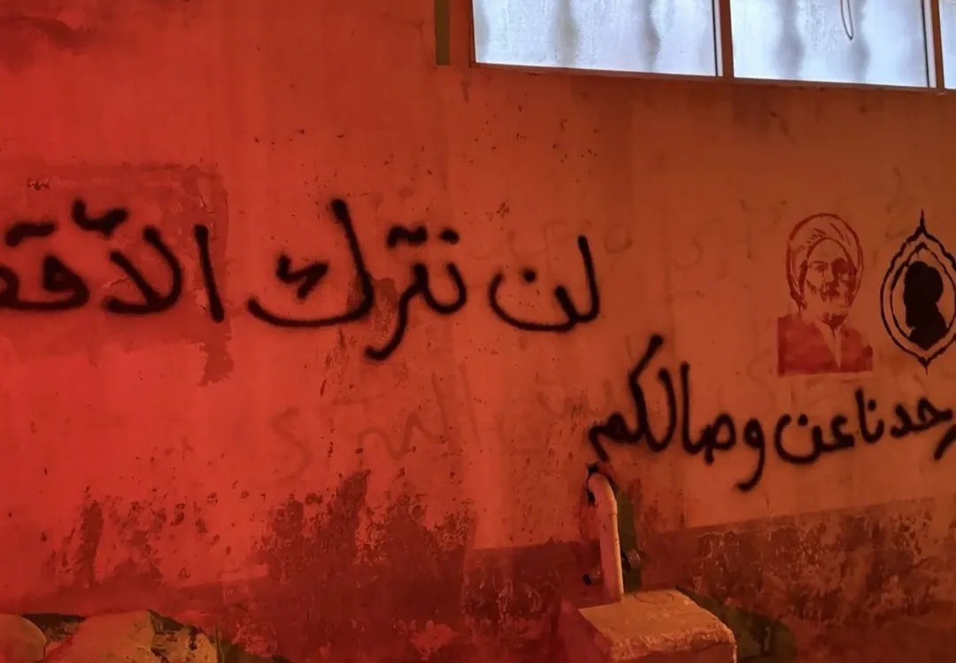 خطّ الجدران.. الكلمة الحرّة حين تكمّم الأفواه