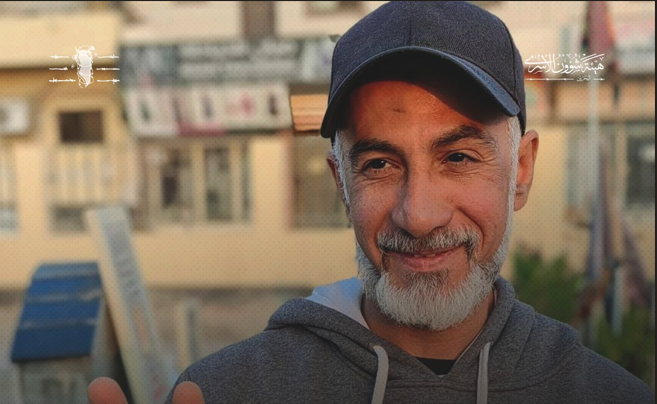 بعد اعتقال تعسّفي لأشهر.. «الحاج منير مشيمع» يعانق الحريّة