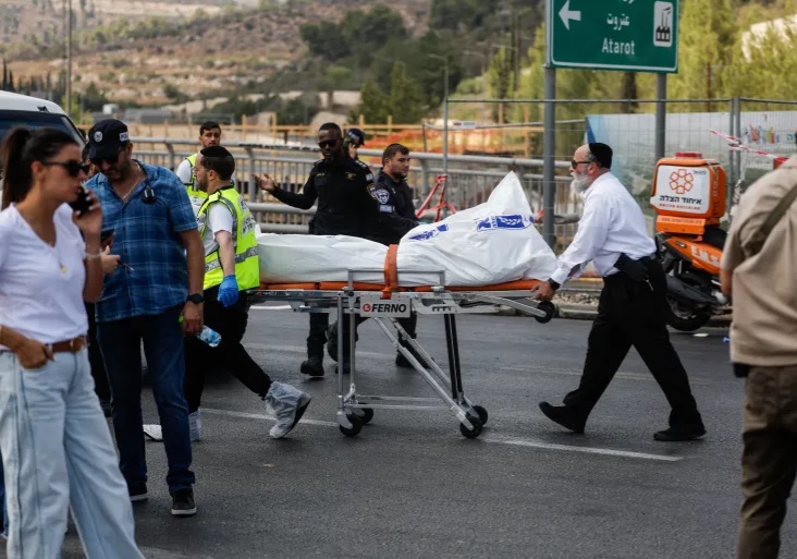 النظام الخليفيّ والإمارات يدينان بشدّة العمليّة الفلسطينيّة البطوليّة شمال القدس 