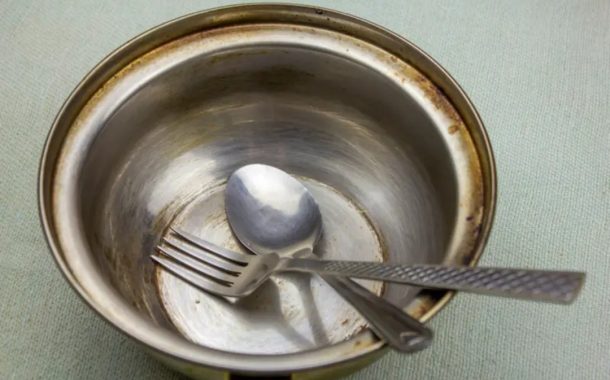 «بي بي سي» البريطانيّة: الحريّة أو الجوع.. إضراب 90 سجينًا بحرينيًّا عن الطعام