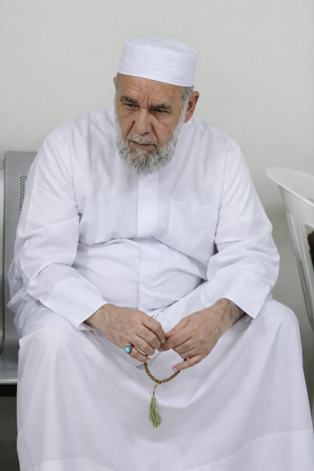 الموقف الأسبوعيّ: ما يتعرّض له الرمز الكبير «الأستاذ حسن مشيمع» هو انتقام مباشر من الديكتاتور حمد.. وعلى الشّعب أن يقول كلمته دفاعًا عن الرموز القادة