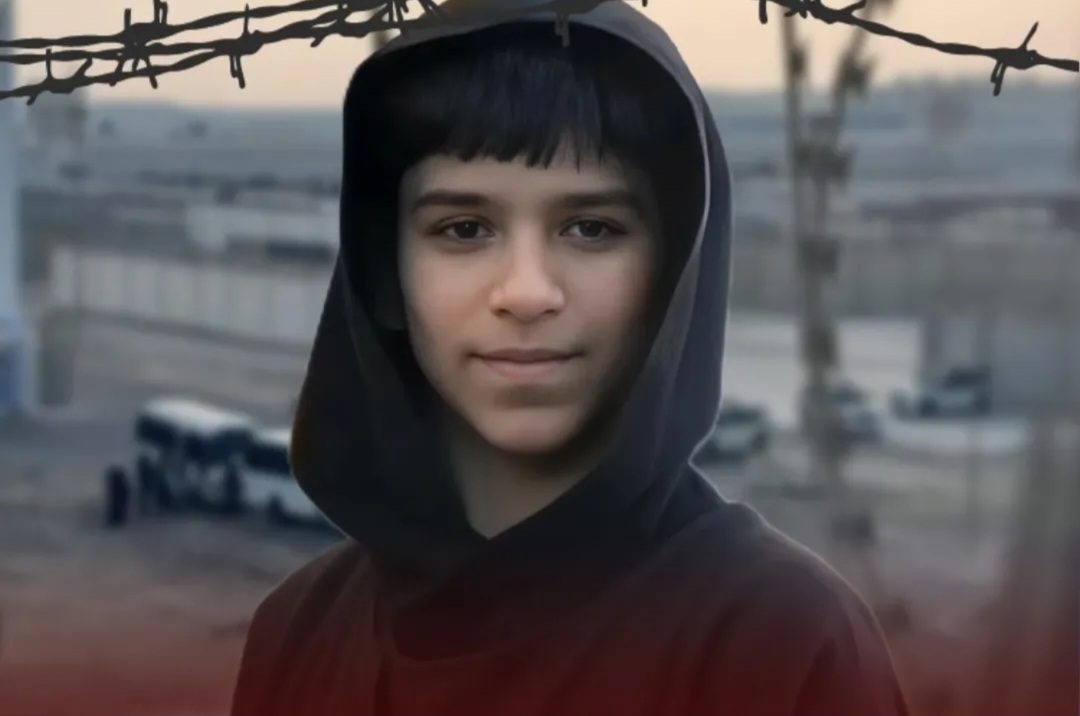 اعتقال طفل وتمديد سجن عدد من الشبّان 