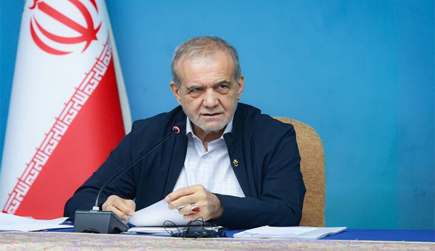 بزشكيان: أيّ مسار تفاوضي مع الأمريكيّين يجب أن يكون بعيدًا عن التهديد   