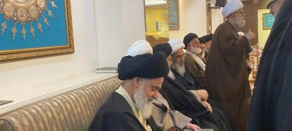 وفد من ائتلاف 14 فبراير يشارك في الحفل التأبينيّ لـ«السيد علي السيد ناصر السلمان»