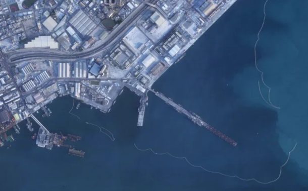 أسوشيتد برس: سفن «الأسطول الخامس» في البحرين تغادر قاعدتها إلى عرض البحر   