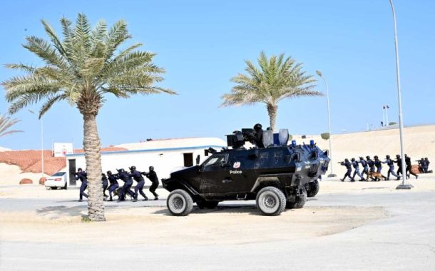 وزير الداخليّة الخليفيّة: التحدّيات «الأمنيّة» تتطلّب فكرًا تدريبيًّا وجاهزيّة أمنيّة