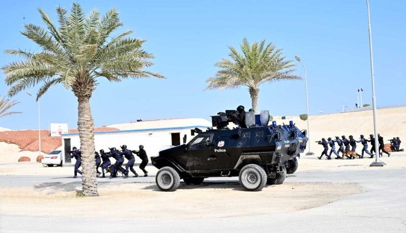 وزير الداخليّة الخليفيّة: التحدّيات «الأمنيّة» تتطلّب فكرًا تدريبيًّا وجاهزيّة أمنيّة