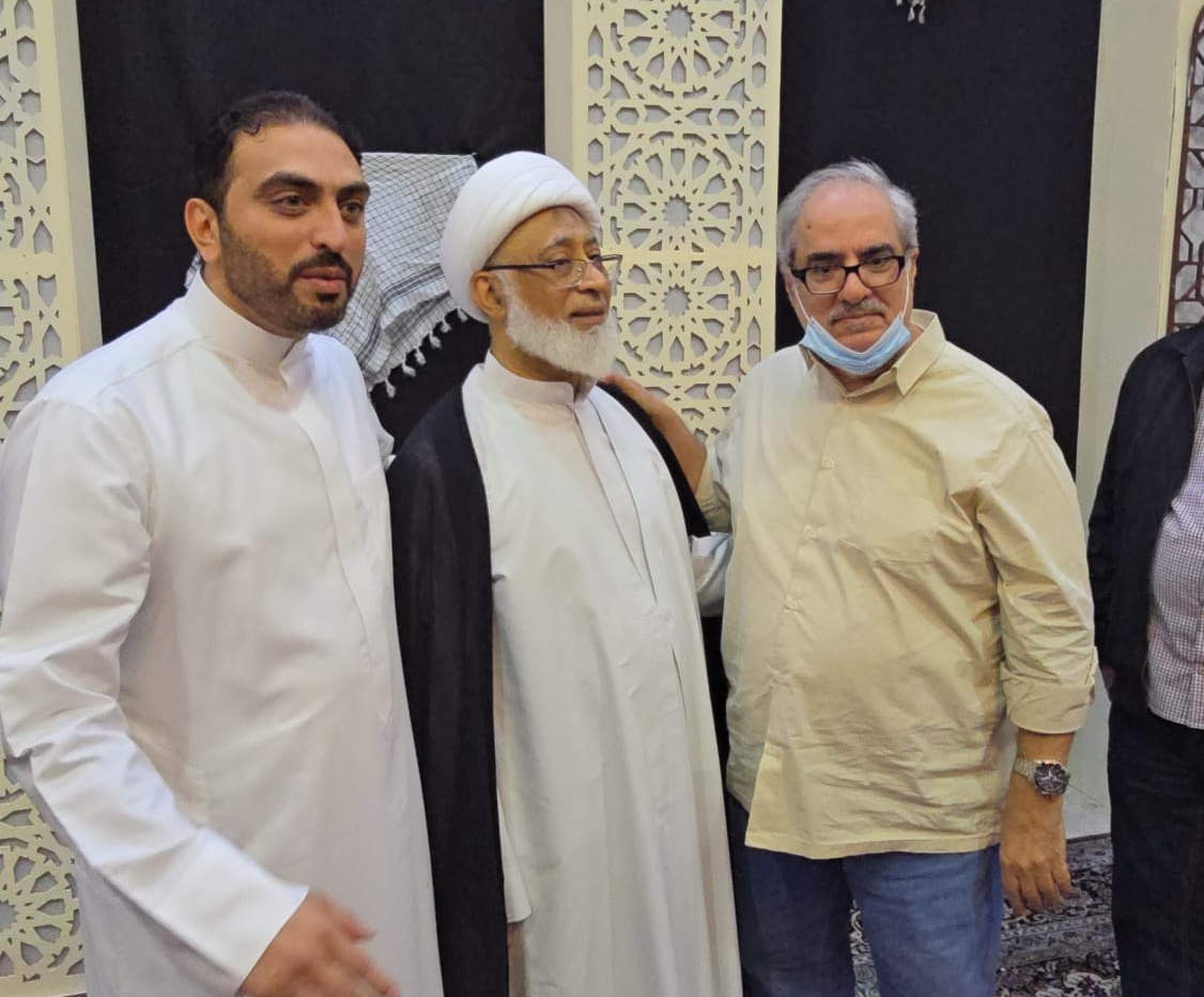 الرمز الوطنيّ «الشيخ ميرزا المحروس» يعانق الحريّة بعد 15 سنة سجن