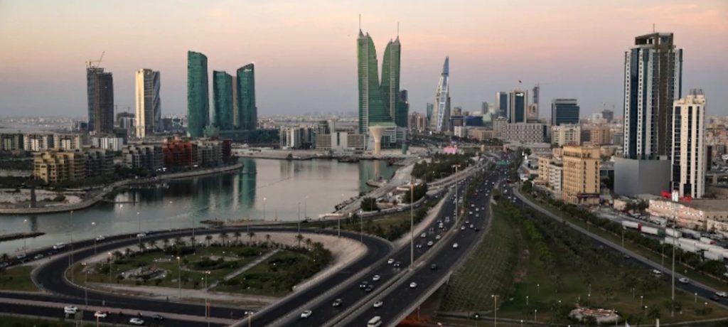وكالة «موديز» تعدّل نظرتها للبحرين إلى «سلبيّة»