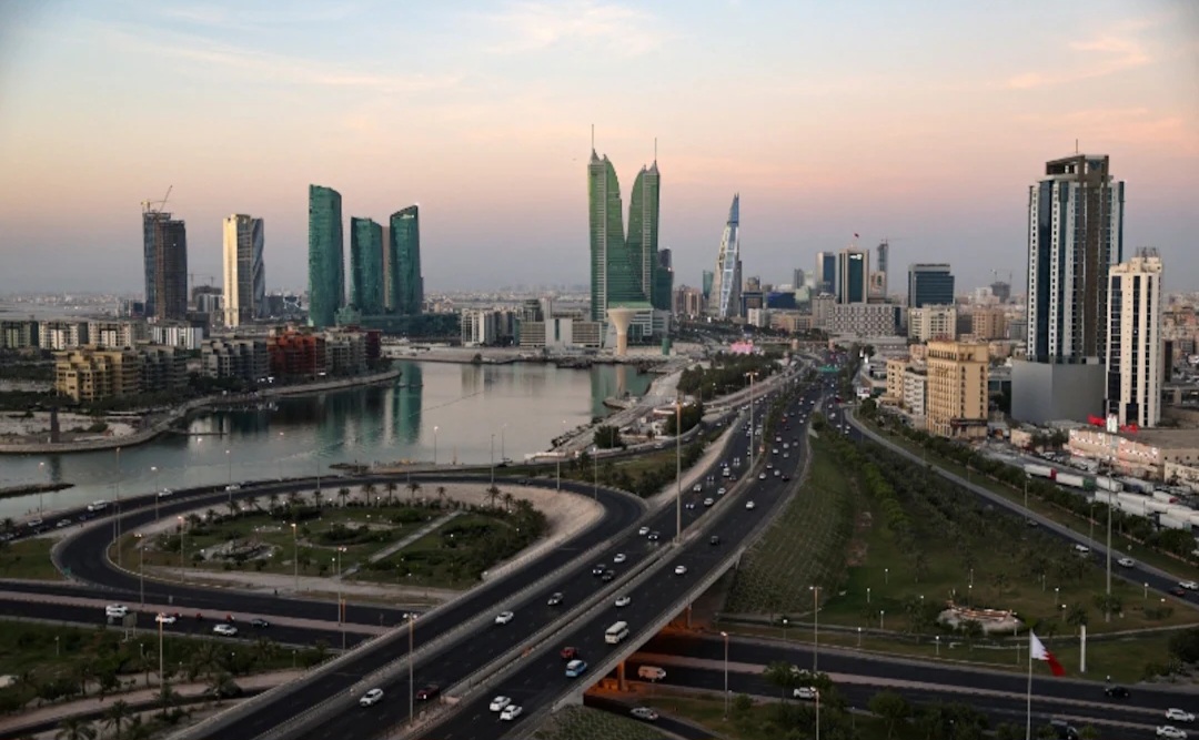 وكالة «موديز» تعدّل نظرتها للبحرين إلى «سلبيّة»