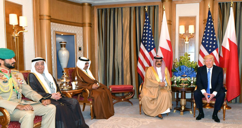 Weekly Position: The Tyrant Hamad’s Imitation of Criminals “Netanyahu and Trump” Will Not Succeed in Terrorizing the People or Preventing the Coming Flood