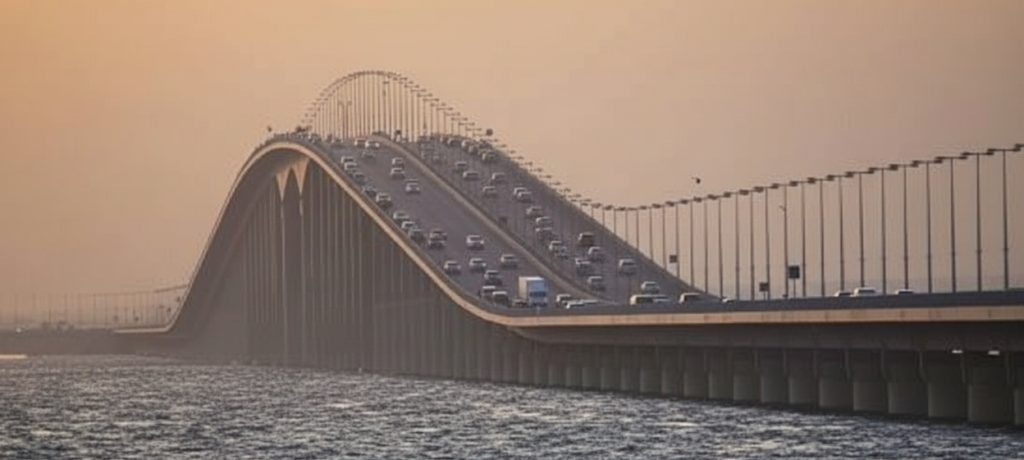 بعد استئناف حركة العبور على جسر الشهيد النمر عقب إيقافها لساعات.. غلقه مجدّدًا