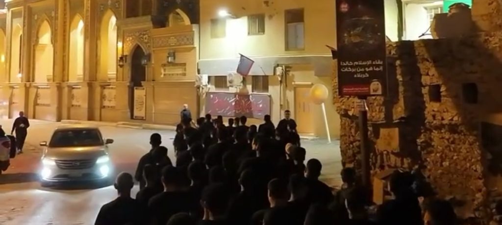 رغم المنع الخليفيّ... البحرين تحيي عزاء الإمام الصادق «ع»