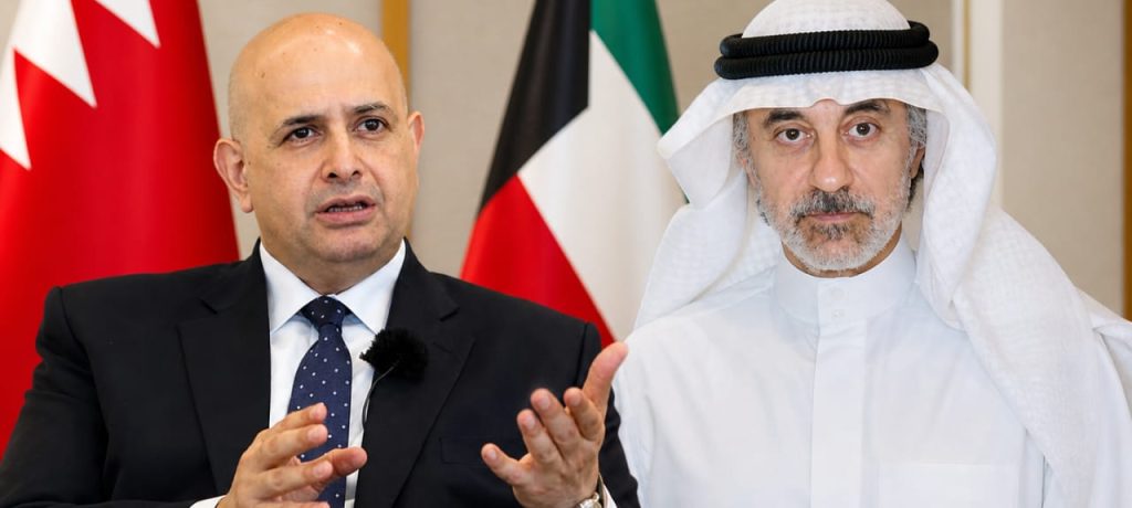 بلاغ قانوني يضع البحرين في ورطة.. محامٍ كويتي: تجنيس «بدر العوضي» اختراق للقانون و«خط أحمر»يهدد الأمن المعلوماتي