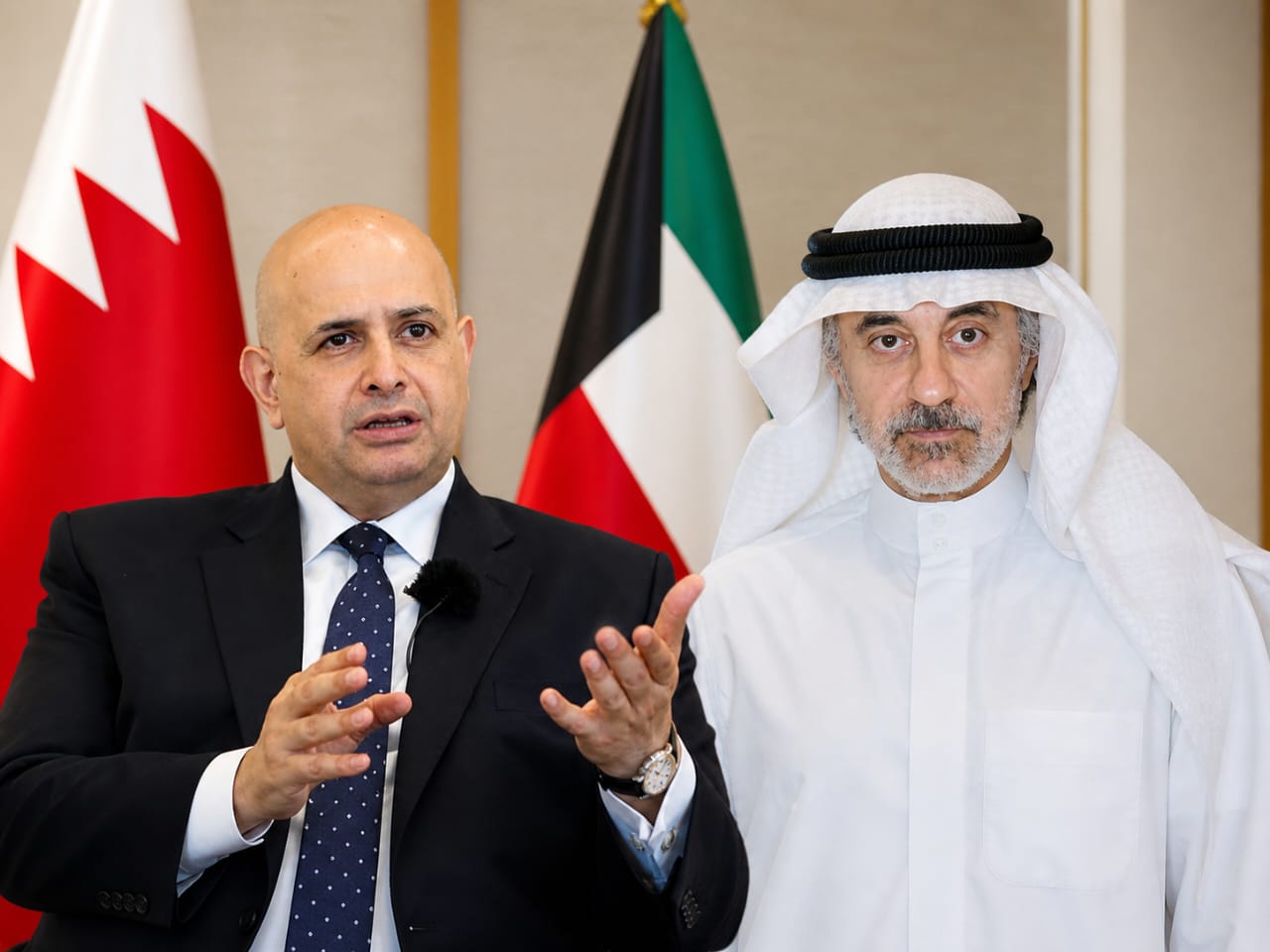 بلاغ قانوني يضع البحرين في ورطة.. محامٍ كويتي: تجنيس «بدر العوضي» اختراق للقانون و«خط أحمر»يهدد الأمن المعلوماتي