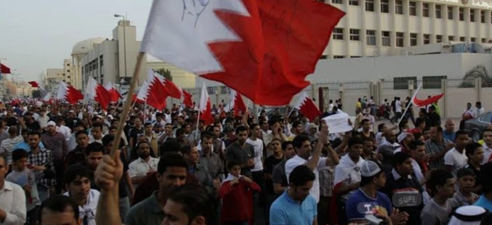 الموقف الأسبوعيّ: شعبنا في البحرين لن يركع أمام حرب الهويّة والإبادة.. وآل خليفة سيغرقون في بحر الخيانة والعدوان