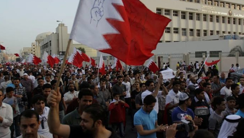 الموقف الأسبوعيّ: شعبنا في البحرين لن يركع أمام حرب الهويّة والإبادة.. وآل خليفة سيغرقون في بحر الخيانة والعدوان