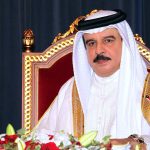 حاكم البحرين يجبر نوابًا ومؤسسات وعوائل على إصدار بيانات مؤيدة لإسقاط الجنسية والتهجير القسري