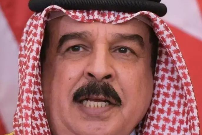 التحليل السياسيّ (8): ماذا سيقول الطاغية حمد في نهاية موسم عاشوراء؟.. شعب البحرين يرسم معادلة النصر على الأرض: «مثلي لا يبايع مثله»