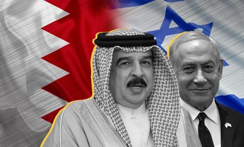الموقف الأسبوعيّ: اتصال الطاغية «حمد» بالصهاينة لن ينقذه من النهاية المخزية.. وشعبنا سيدوس على كلّ مرتزق يدنّس أرض البحرين