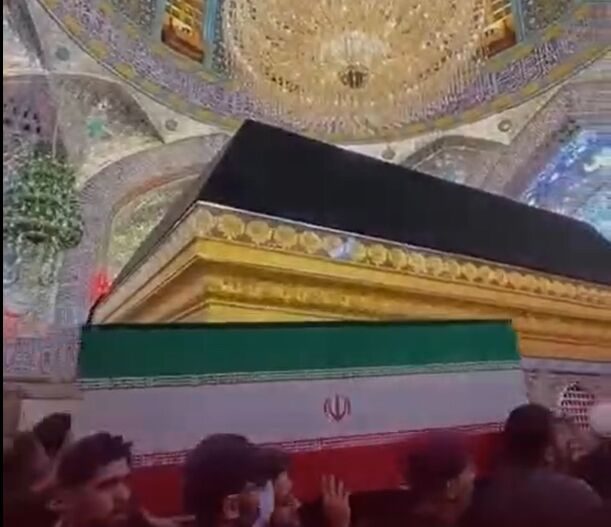 النجف تحتضن مراسم تشييع الإمام السيّد علي الخامنئي وسط حضور عراقيّ وإيرانيّ وعربيّ واسع